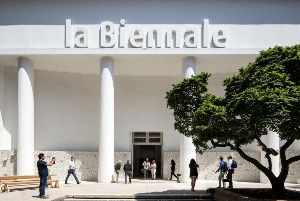 A Bienal de Veneza - Arsenale Educacional