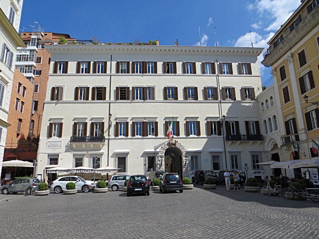 Palazzo-Gabrielli-Mignanelli-.jpg