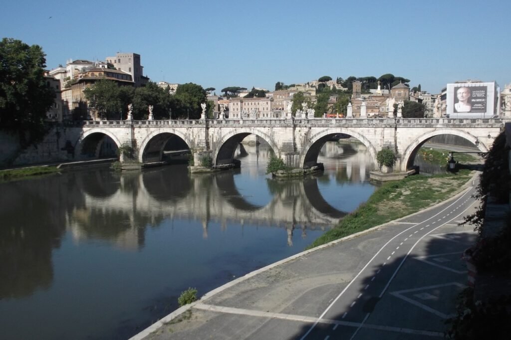 Ponte-Sant_Angelo.jpg